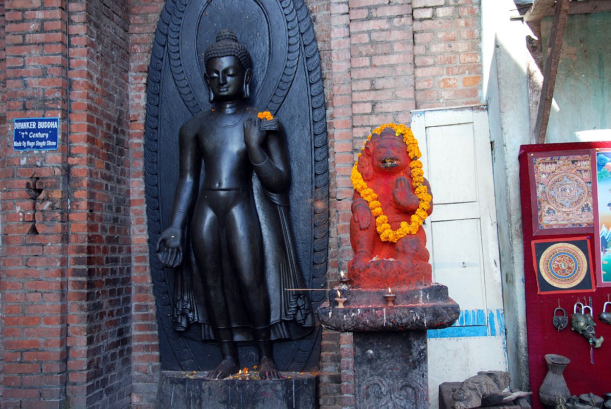 Kathmandu Swayambhunath 38 Statues Of Dipankara Buddha And Hanuman In Northwest Part Of Swayambunath 